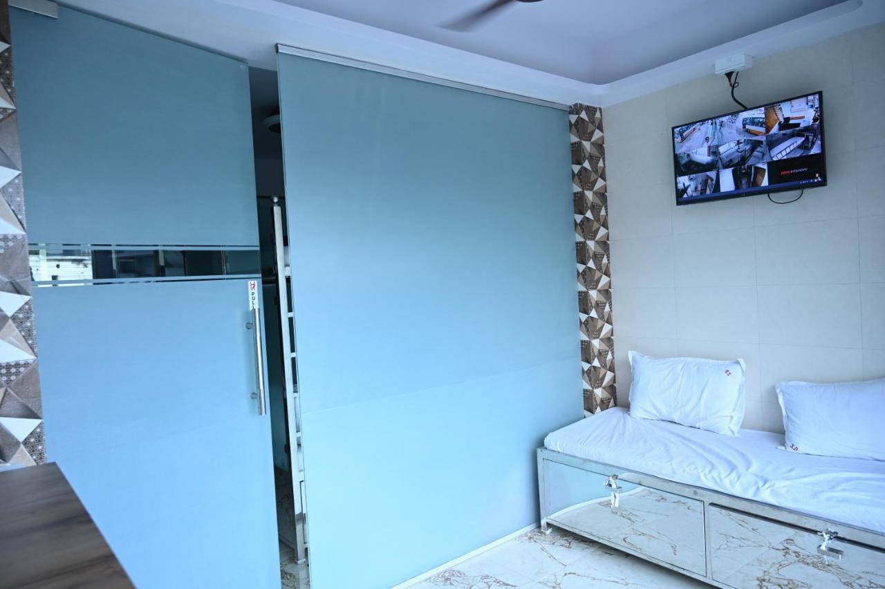 Sagar Dormitory Andheri - Nearest To Andheri Railway Station West Bombay Eksteriør billede