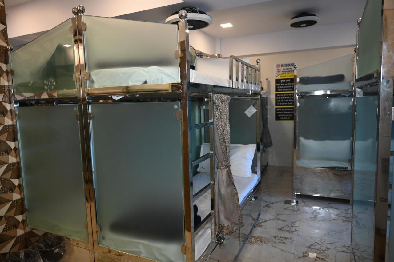 Sagar Dormitory Andheri - Nearest To Andheri Railway Station West Bombay Eksteriør billede
