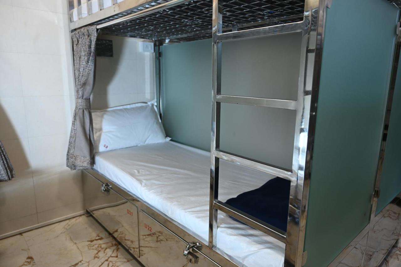 Sagar Dormitory Andheri - Nearest To Andheri Railway Station West Bombay Eksteriør billede