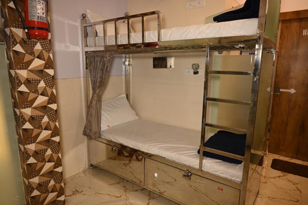 Sagar Dormitory Andheri - Nearest To Andheri Railway Station West Bombay Eksteriør billede